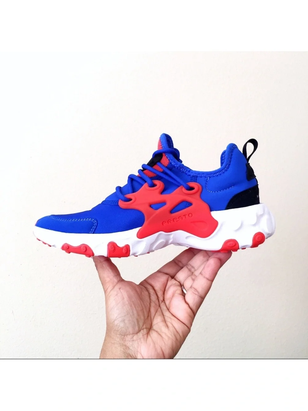 Nike React Presto Blue and Orange Hyper Royal Clay Sneakers Size 5.5Y / 7 Women
